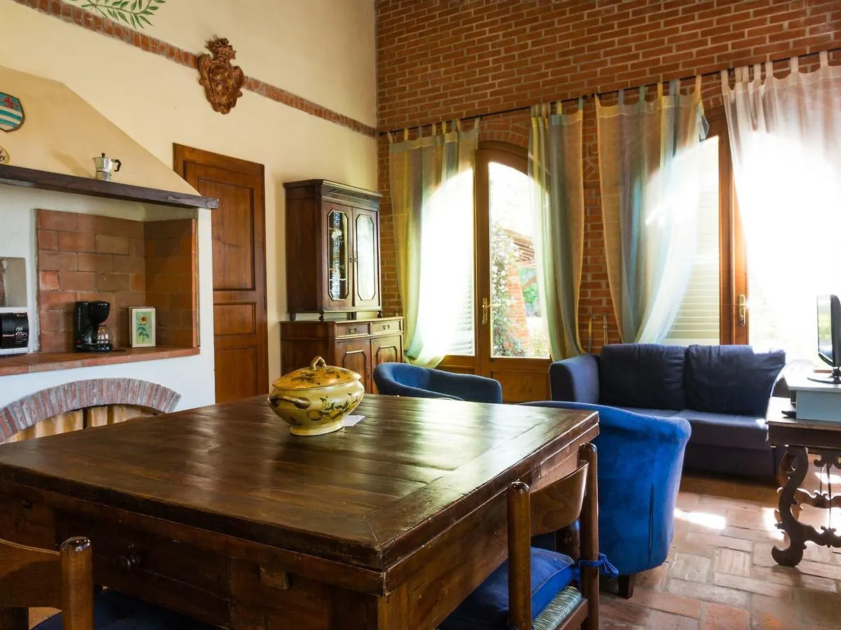 Holiday home Belvilla By Oyo Nice Farmhouse With Sauna Jacuzzi Pieve a Nievole