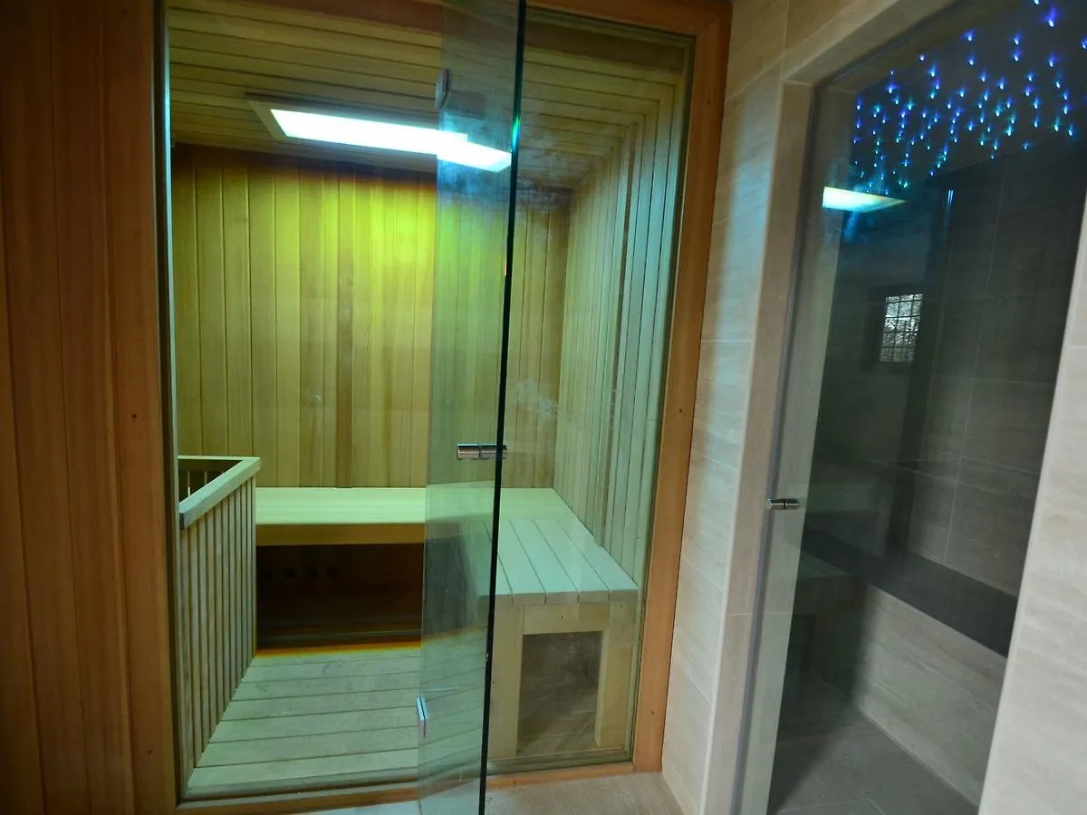 Belvilla By Oyo Nice Farmhouse With Sauna Jacuzzi Pieve a Nievole 0*,  Italy